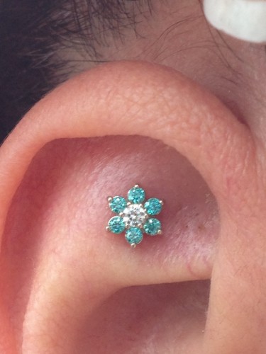 Stunning CZ Flower Set In Gold From NeoMetal